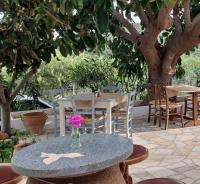 /customerDocs/images/avatars/72971/72971-ΤΑΒΕΡΝΑ-ΕΛΛΗΝΙΚΗ ΚΟΥΖΙΝΑ-ΚΑΜΑΡΕΣ-ΛΙΘΙΝΕΣ-LOGO.jpg